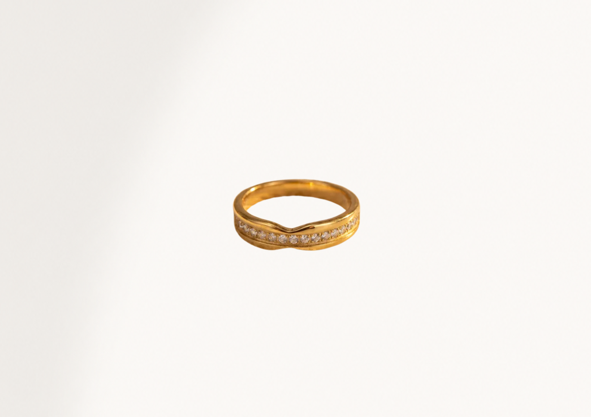 SWAY DIAMOND RING